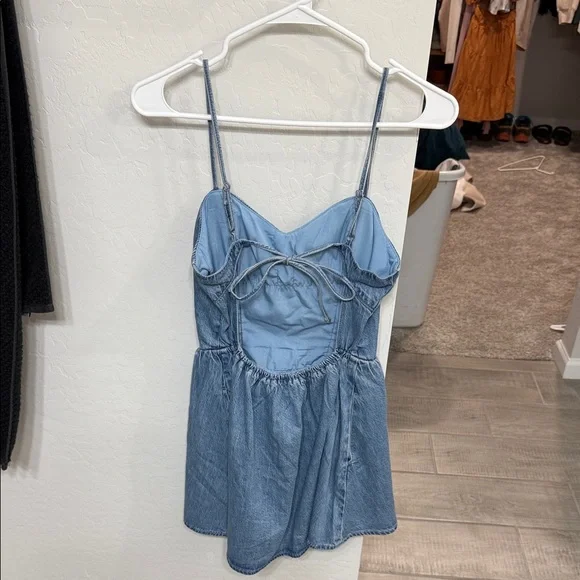 Hollister Denim Spaghetti romper Dress size small - Picture 2 of 4